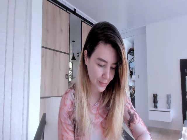 Live sex webcam photo for LauraVega #271596011