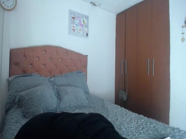 Live sex webcam photo for Annie_dalton_ #271592484