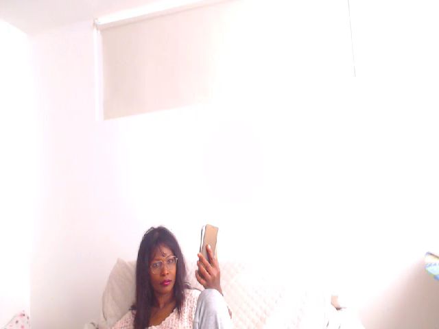 Live sex webcam photo for blackcherry10 #271596405