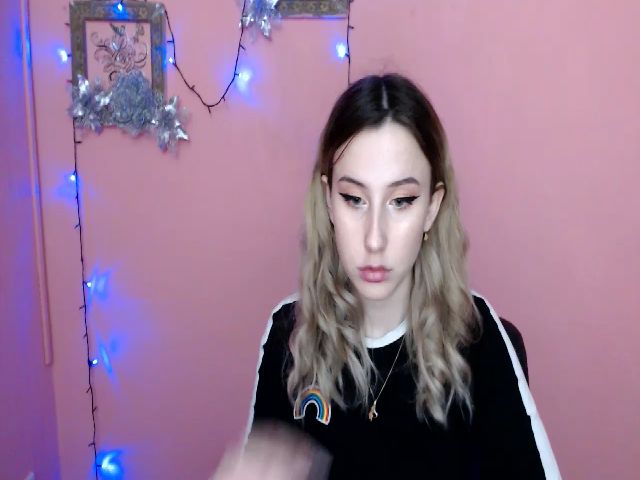 Live sex webcam photo for ModestBlonde #271596021