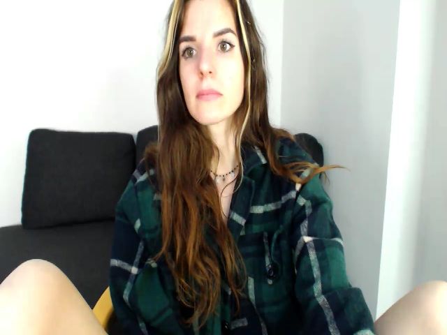 Live sex webcam photo for KarenFinger #271590714