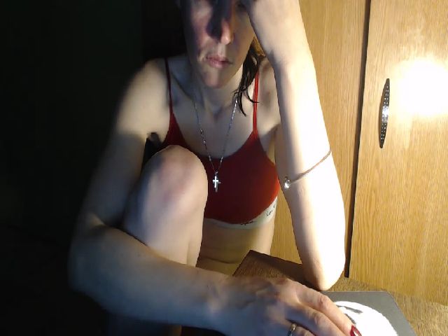 Live sex webcam photo for HOT_JULLYXXX #271601461