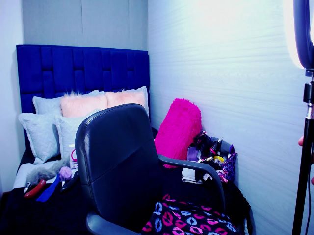 Live sex webcam photo for Samara_Sex #271588796