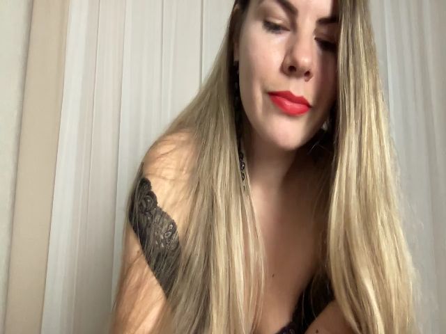 Live sex webcam photo for Anna_VonTease #271601265