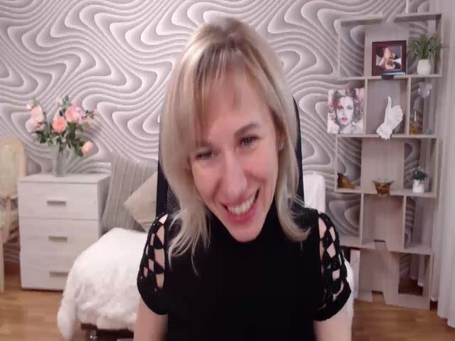 Live sex webcam photo for SvenIsolde #271599334