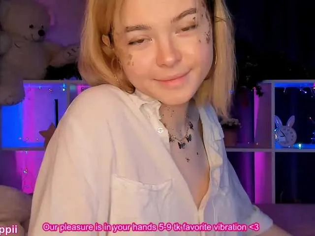 Live sex webcam photo for MargaretLovy #271590916