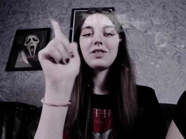 Live sex webcam photo for EllaDark #271594916