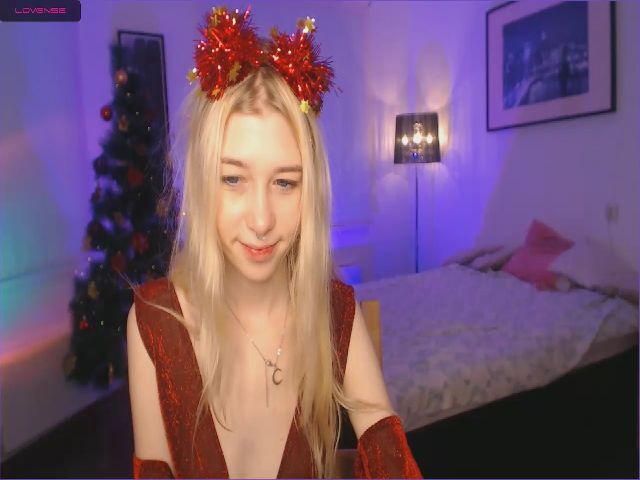 Live sex webcam photo for Shacharmolle #271592364