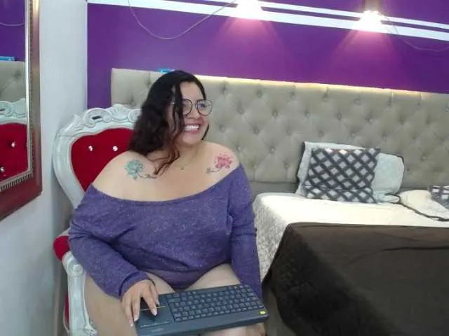 Live sex webcam photo for JassLover #271598544