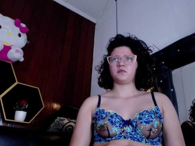 Live sex webcam photo for Mango-Queen #271599038