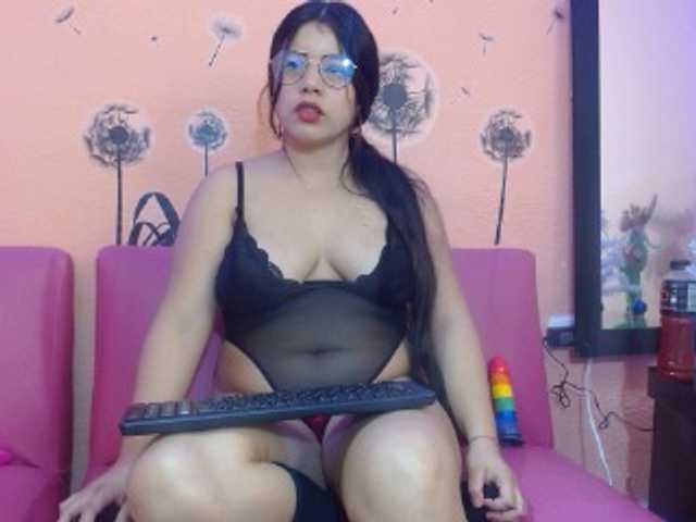 Live sex webcam photo for liahanson #271591902