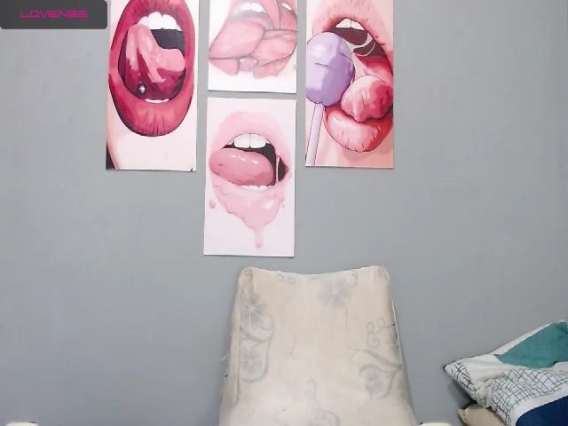 Live sex webcam photo for Sweet_dirtyx #271596475