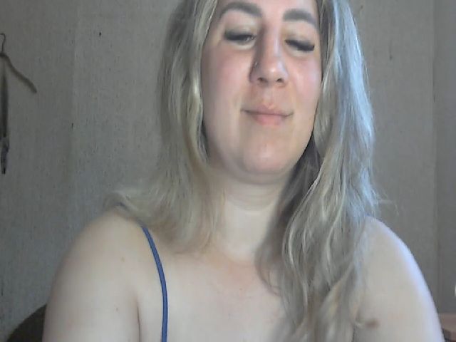 Live sex webcam photo for ChrystalBella #271592922