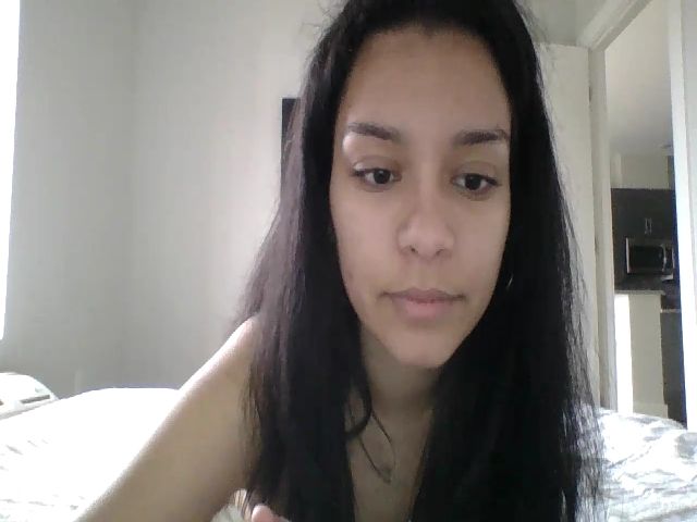 Live sex webcam photo for Adrianaxo1 #271596992