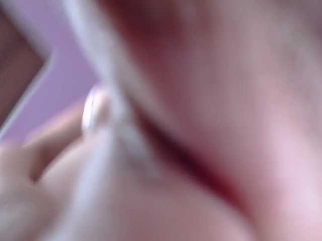 Live sex webcam photo for nina-love13 #271591597