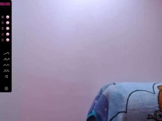 Live sex webcam photo for aishaaovit #271591976