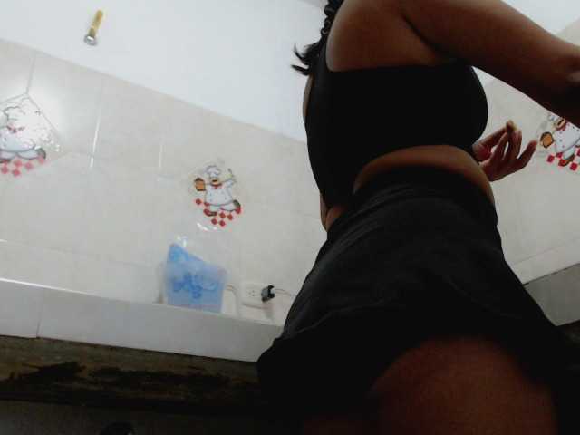 Live sex webcam photo for AlessRinaldi #271588047