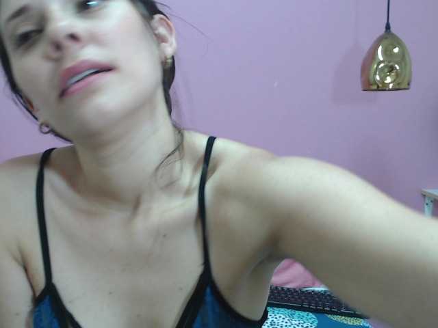 Live sex webcam photo for EmilyGruber #271598456