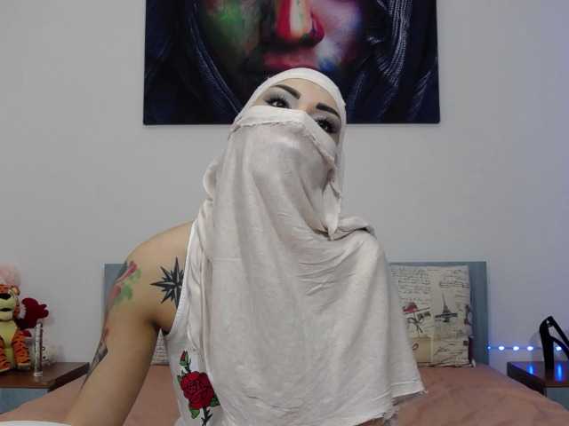 Live sex webcam photo for CoxElysha #271587171