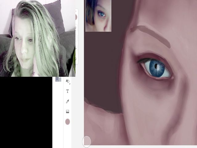 Live sex webcam photo for KissedPixie #271589757