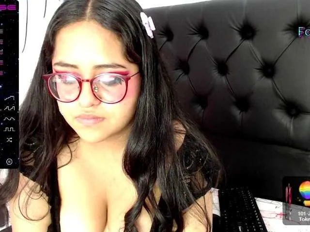 Live sex webcam photo for SOFIABBW10 #271591686