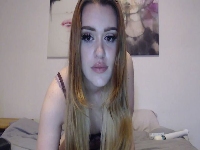 Live sex webcam photo for LilaWylde #271600245