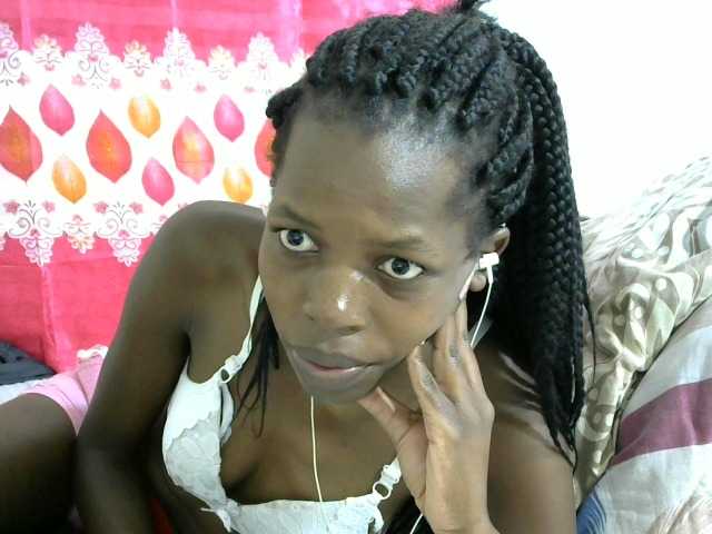 Live sex webcam photo for darsy2 #271587609