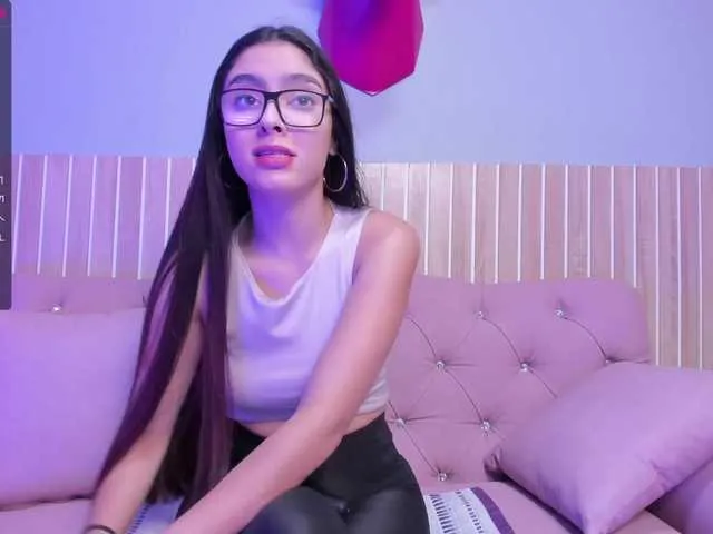 Live sex webcam photo for miarobberts #271594291