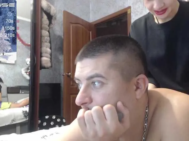 Live sex webcam photo for Alinamax2 #271608787