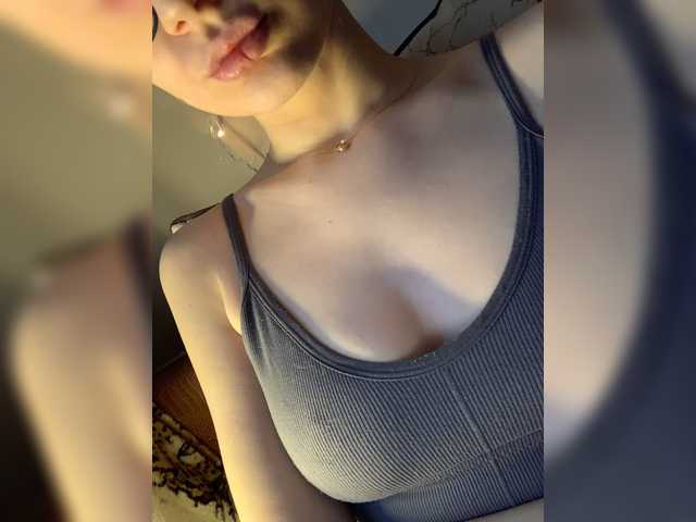 Live sex webcam photo for Moonvulture #271608714