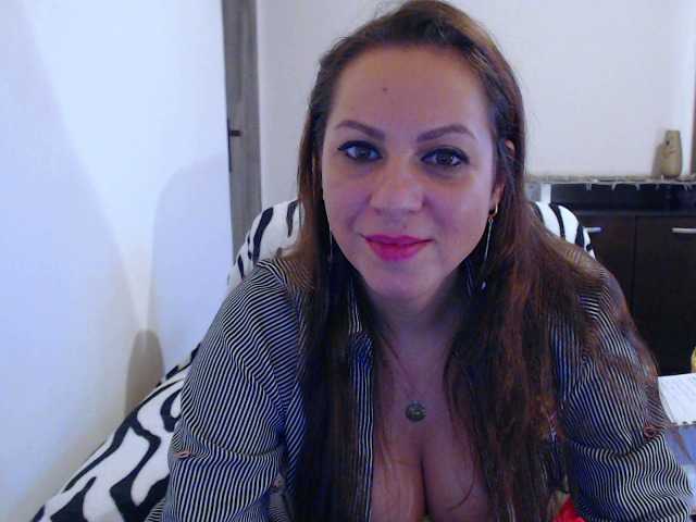 Live sex webcam photo for ellasolemn #271606359