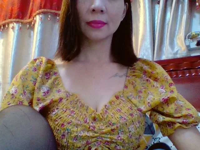 Live sex webcam photo for pornadrianna #271606594