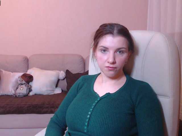 Live sex webcam photo for RennaHart #271605852