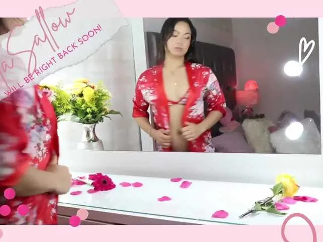 Live sex webcam photo for CarolaSallow #271605687