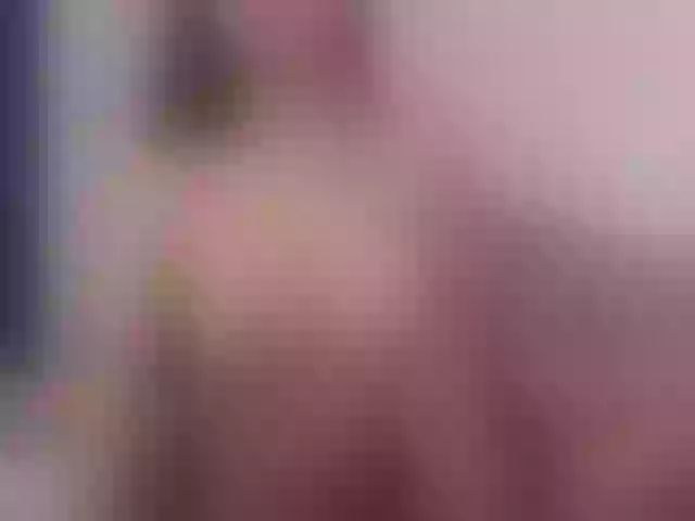 Live sex webcam photo for Remyi1 #271601982