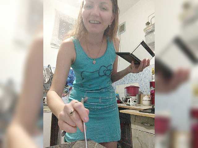 Live sex webcam photo for Alenushka888 #271605606