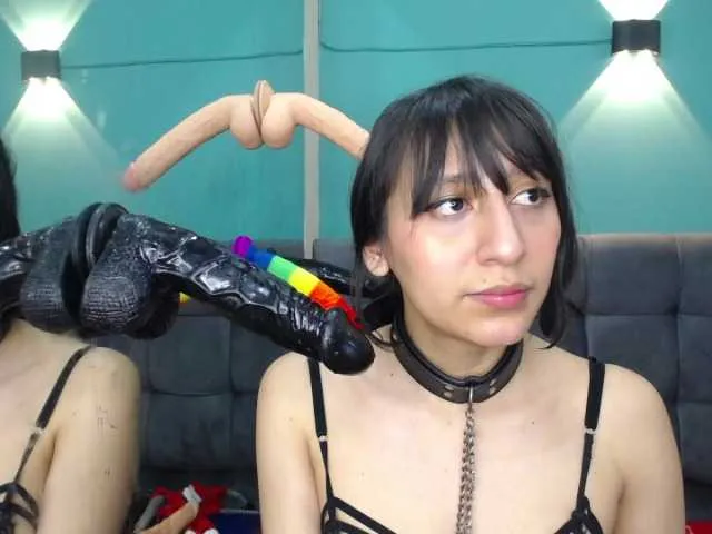 Live sex webcam photo for Liliianhot #271606208