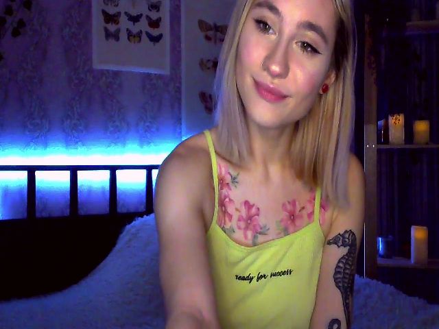 Live sex webcam photo for Misss_Dream #271603862
