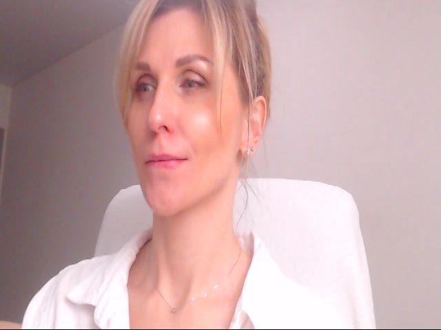 Live sex webcam photo for LADY_ADA #271609796