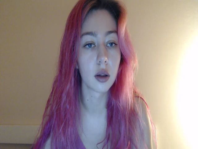 Live sex webcam photo for MsSmartAss #271614796