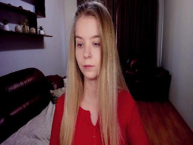 Live sex webcam photo for KellyArdent #271607985