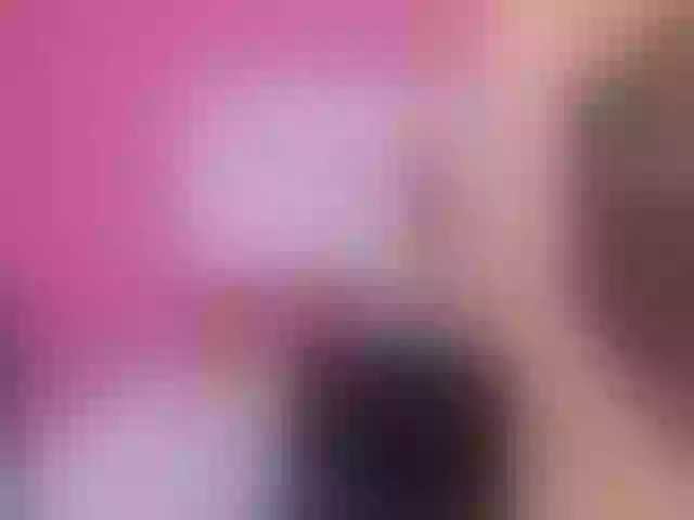 Live sex webcam photo for Avriljackson1 #271612625