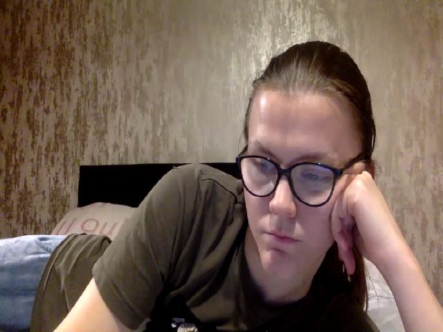Live sex webcam photo for SexyHotSlut3 #271612881