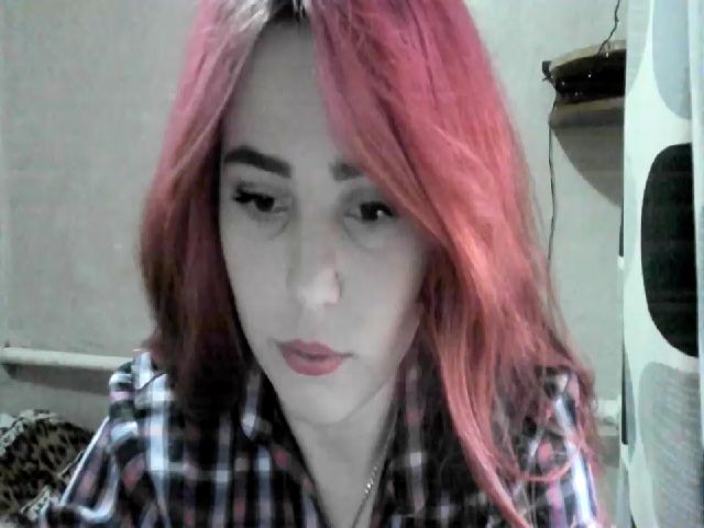 Live sex webcam photo for BehAaPpYYYY #271607193