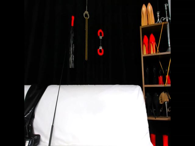 Live sex webcam photo for MISSSTRAP0N #271613076