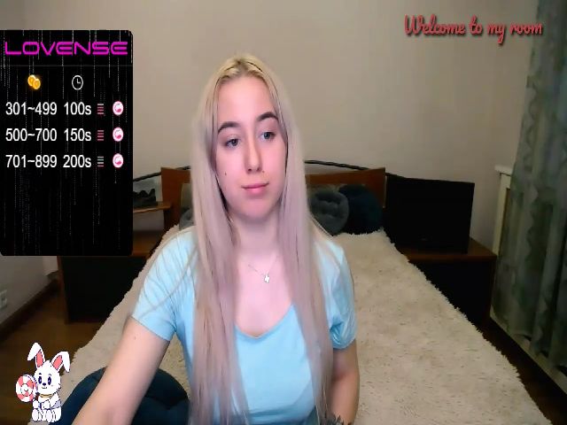 Live sex webcam photo for Kelly_Glenn #271608143