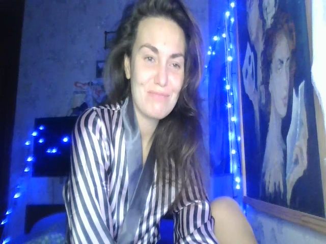 Live sex webcam photo for CrazyArtis #271606741