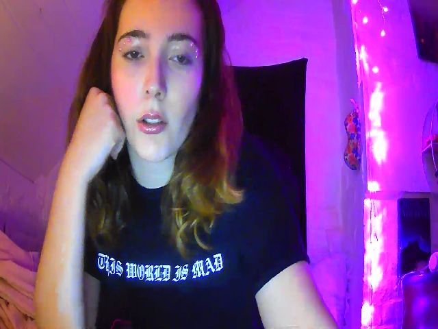 Live sex webcam photo for Avrilpurple #271611109