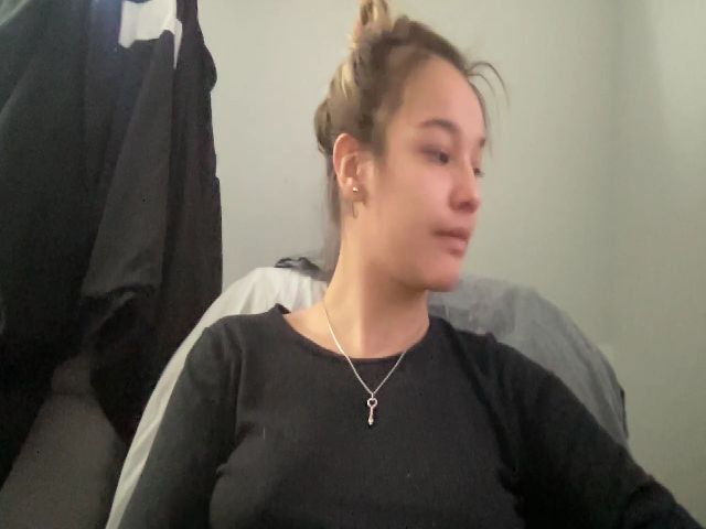 Live sex webcam photo for Qxeen_jasmin #271610795