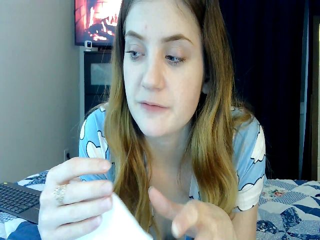 Live sex webcam photo for AmberPeach #271607940